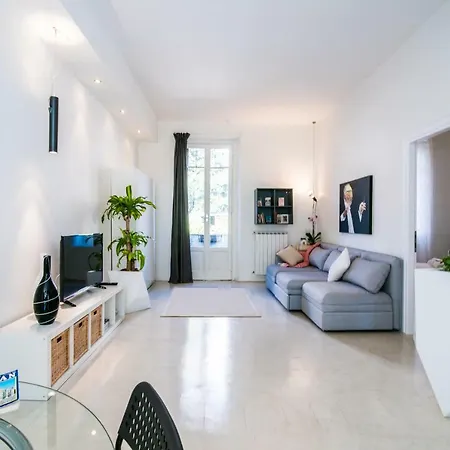 Lovely Cenisio Apartment *