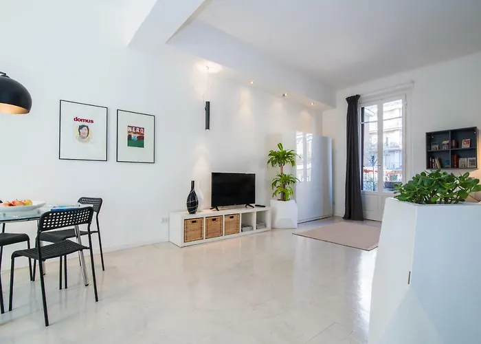 Apartament Lovely Cenisio Mediolan