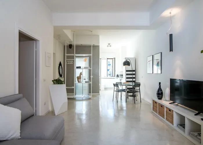 Lovely Cenisio Apartament